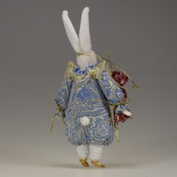 Ёлочная игрушка Зайка с аксессуаром