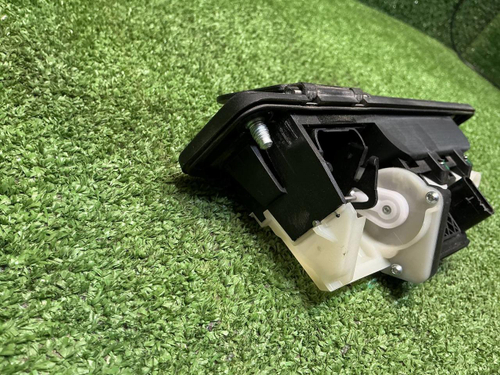 Ручка крышки багажника Mercedes CLA C117 (2013-2019)