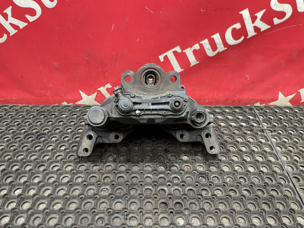 Суппорт передний правый