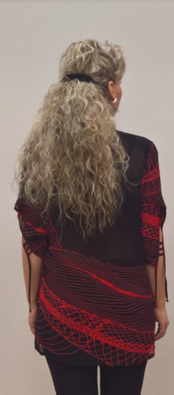 Женская рубашка из вискозы с желтым или красным принтом