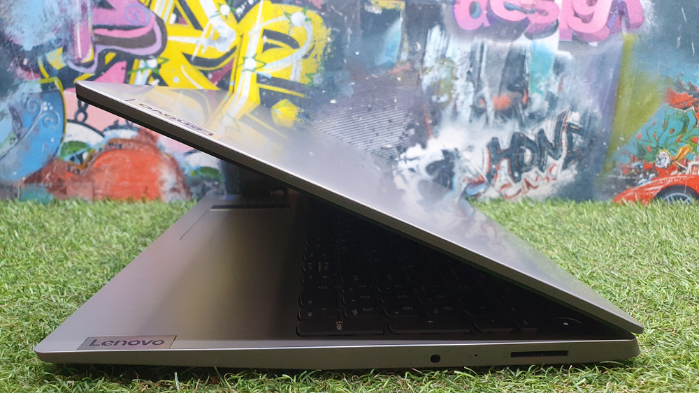 Ноутбук Lenovo Celeron/8Gb/IdeaPad 3 15IGL05 81WQ001KRU/Windows 10