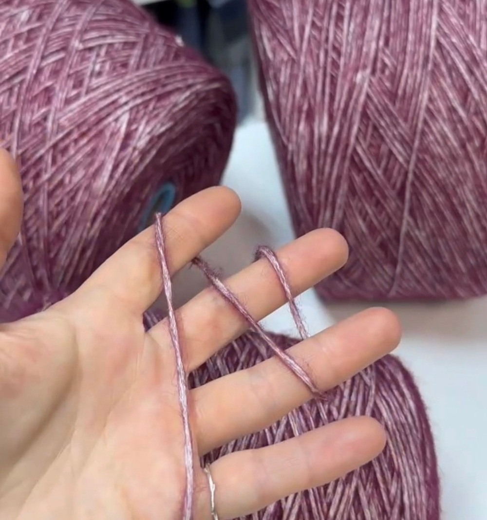 COCKER - Pecci Filati; 22% альпака superfine, 14% меринос 64% хлопок organic; 200м/100гр. col. 380, цвет: бордовый пух на белом шнурке; S711; MP