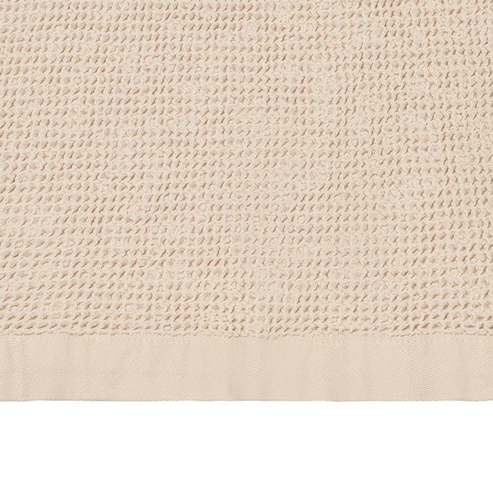 Полотенце банное из умягченной вафли кремового цвета из коллекции essential, 70x140 см