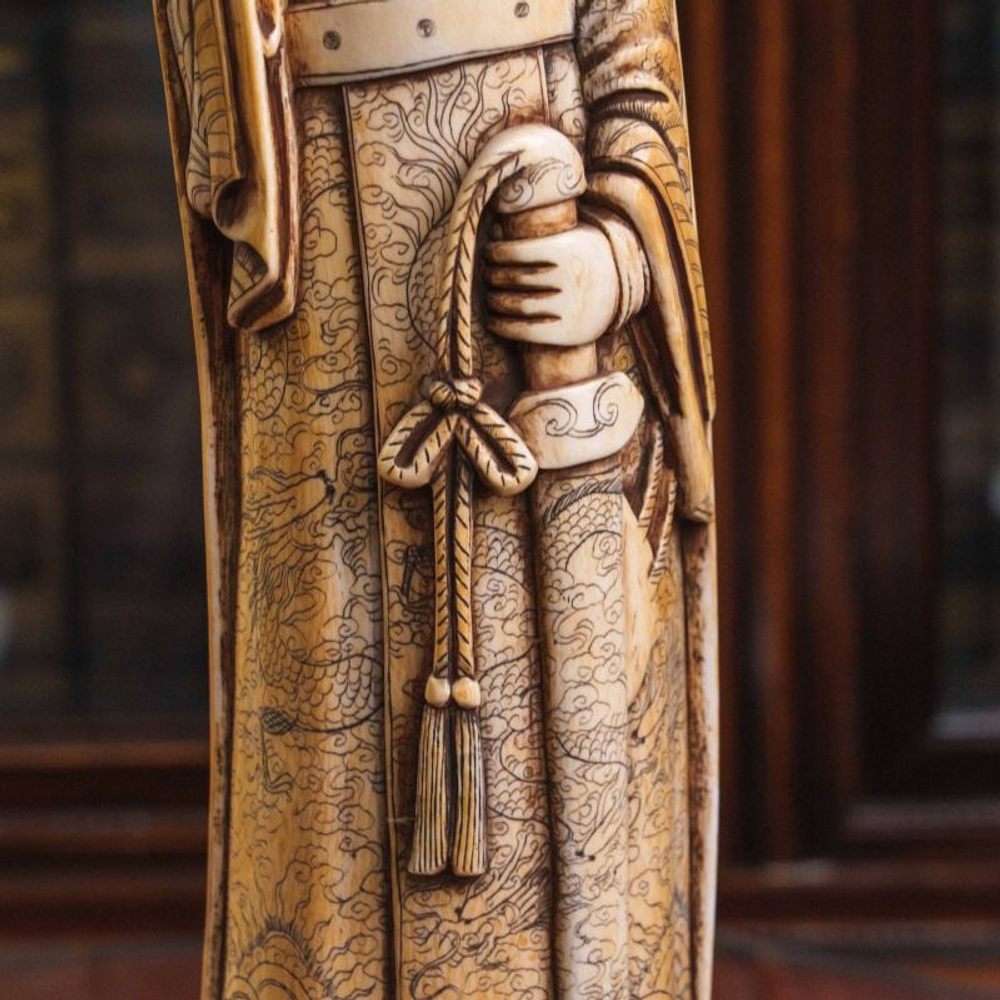 Большая скульптурная группа «Императорская чета».