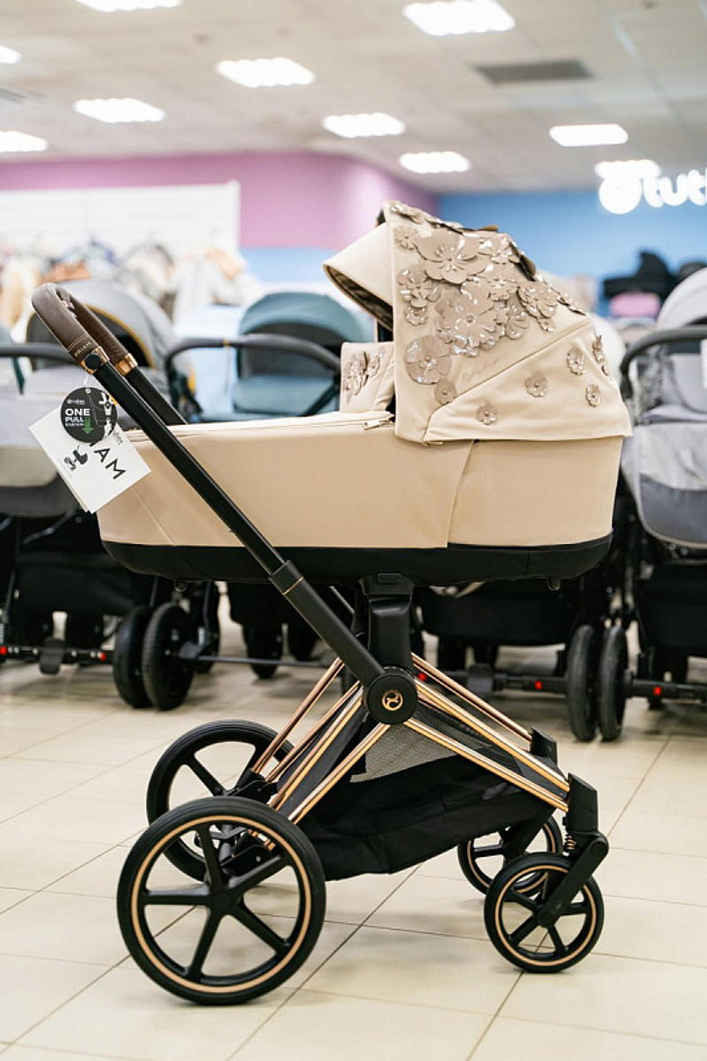 Коляска для новорожденных Cybex Priam IV Rosegold Simply Flowers Beige (Nude Beige)
