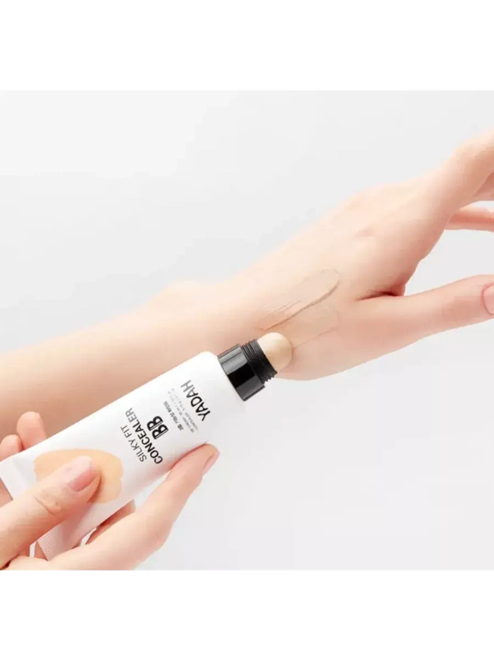BB Крем-Консилер YADAH  23 NATURAL BEIGE