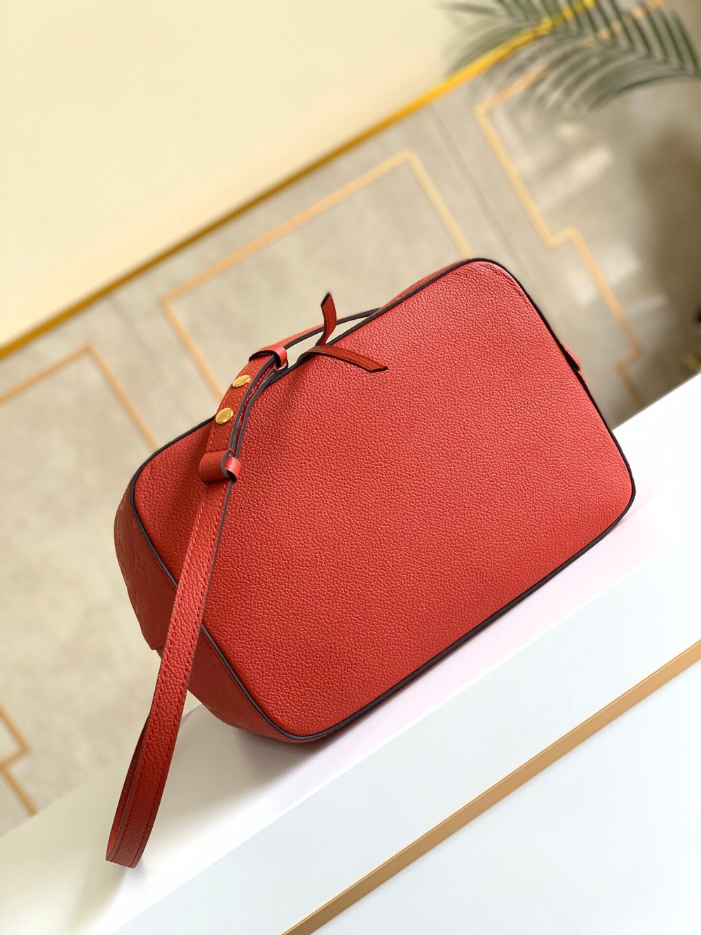 Louis Vuitton NeoNoe MM