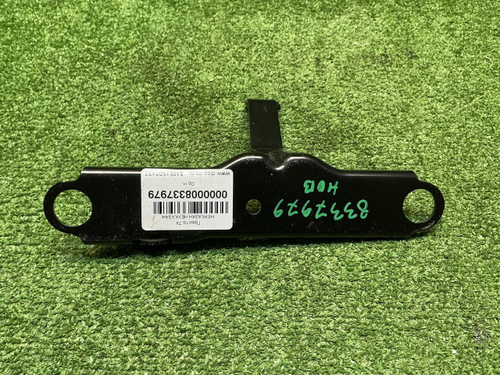 Кронштейн радиатора BMW X3 G01 (2017-2024)