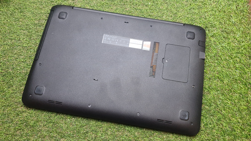 Ноутбук ASUS i3/4Gb/840M 2GB