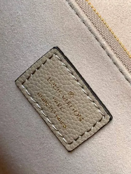 Сумка Louis Vuitton Vavin PM бежевый