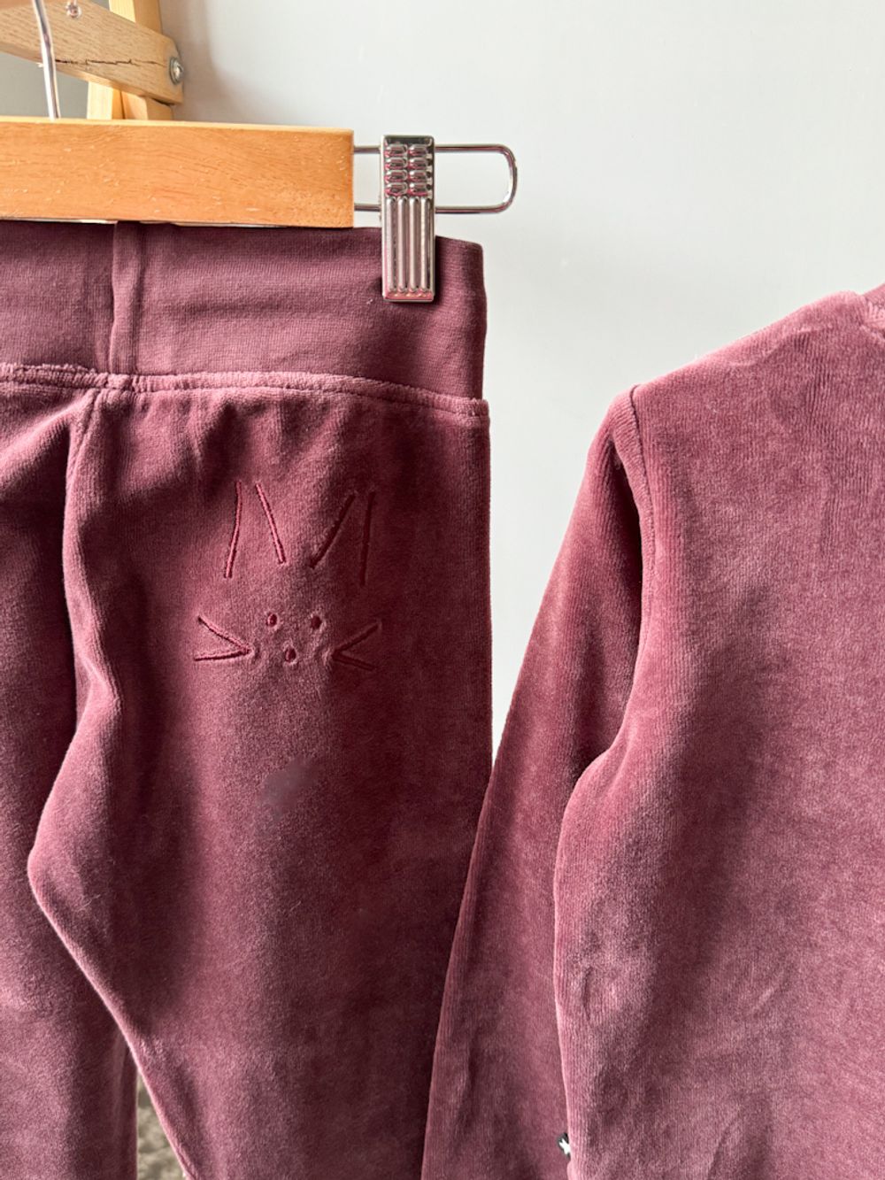 Велюровый костюм Molo, 110