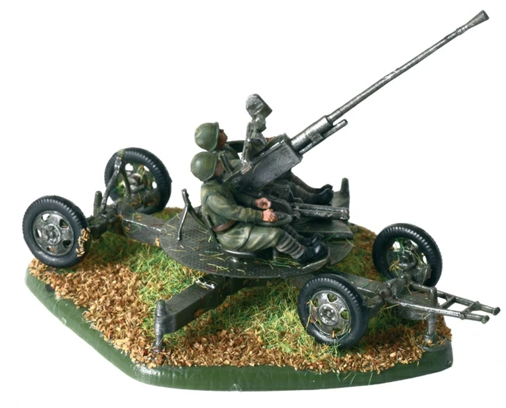 Советское 37-мм орудие 61-К с расчётом