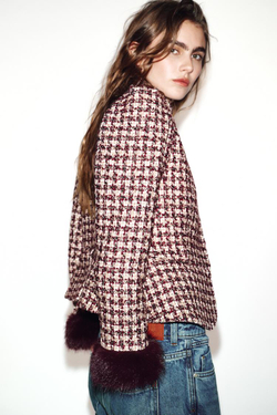 ZARA БЛЕЙЗЕР С МАНЖЕТАМИ ИЗ ИСКУССТВЕННОГО МЕХА, БОРДОВЫЙ/ЭКРЮ