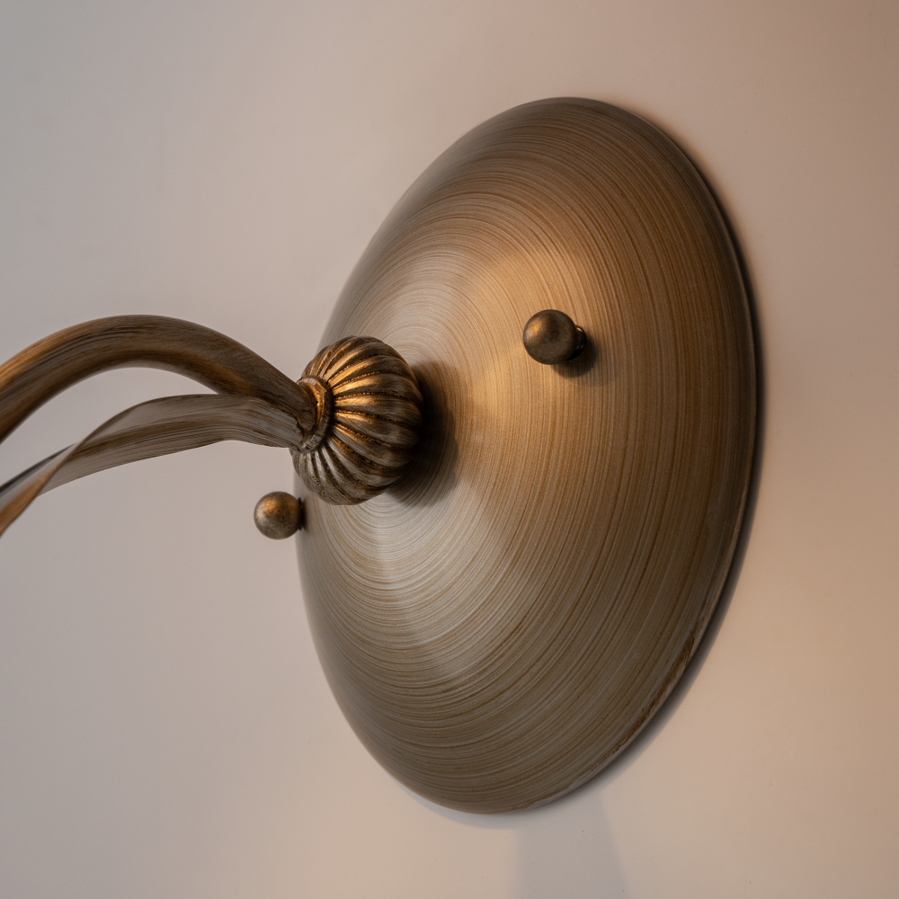 Настенный светильник (бра) Maytoni H311-01-G