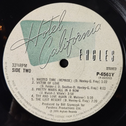 Винтажная виниловая пластинка LP Eagles Hotel California (Japan 1981) (Obi) (Poster) Pretty Maids All In A Row
