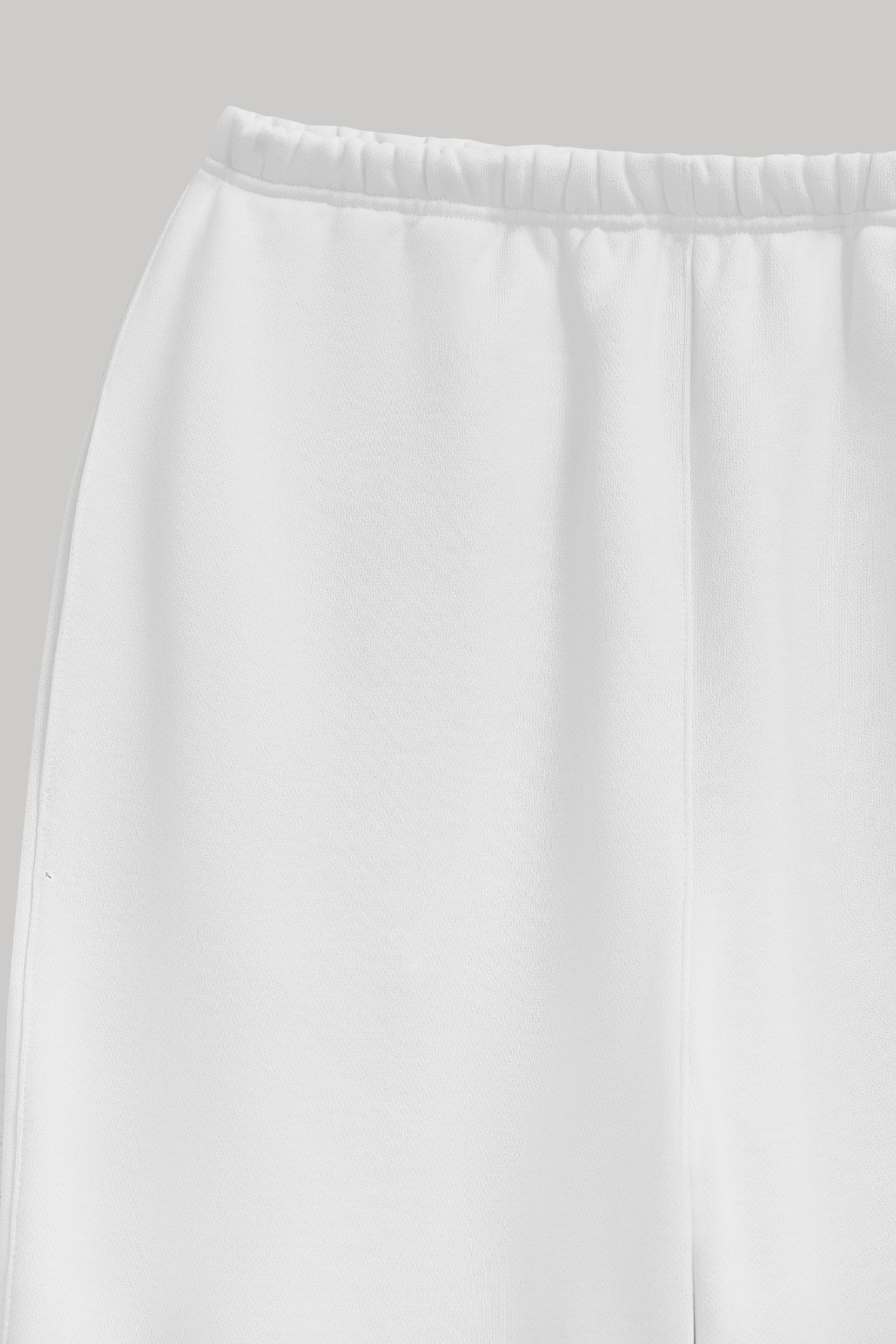 джоггеры introvert, молочный