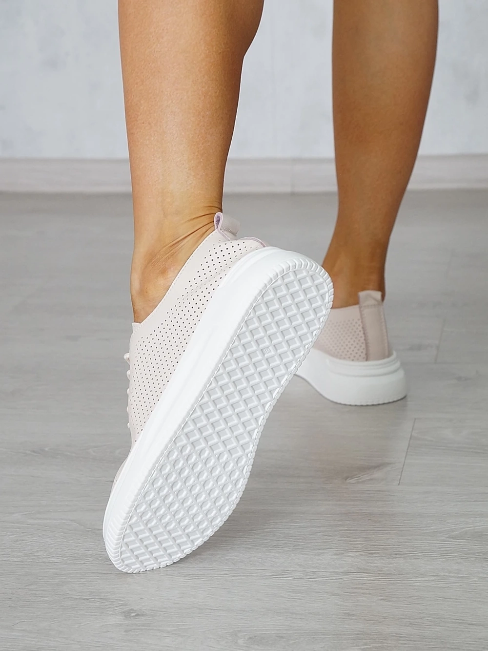 Кроссовки женские летние натуральная кожа