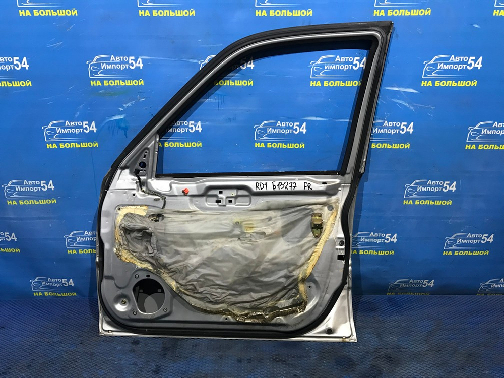 Дверь передняя правая Honda CR-V 1995-2001