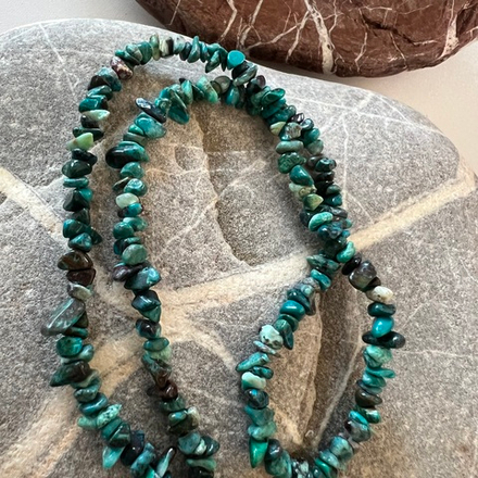 Хризоколла. Камни для изделий на заказ. Цена зависит от вида заказанного изделия