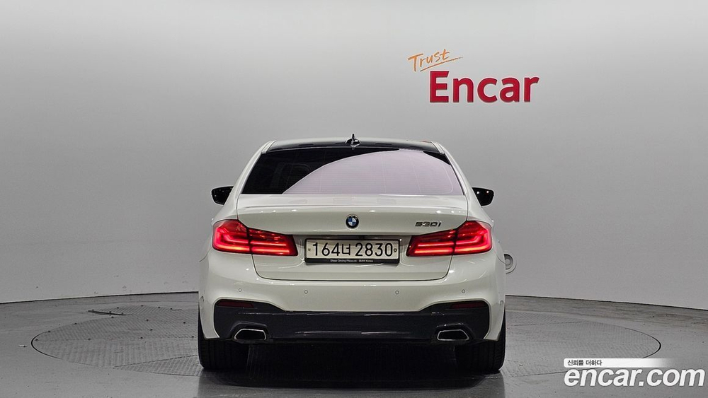 BMW 5 Series (G30) 520i M Sports (07.2020)