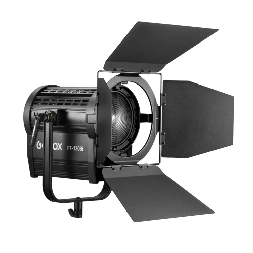 Осветитель светодиодный Godox F7-120Bi K2 с линзой Френеля