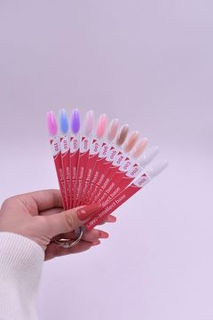 Laro nails Intellect base 20g 08