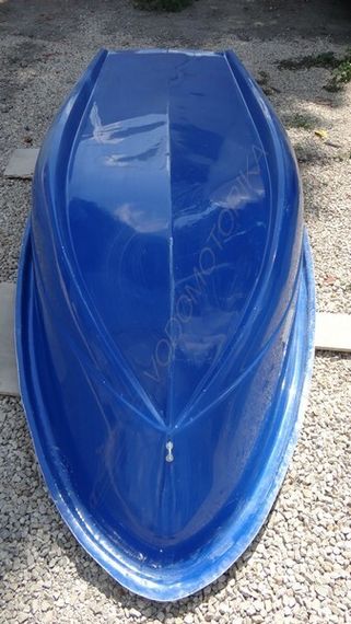 Лодка стеклопластиковая Апрель