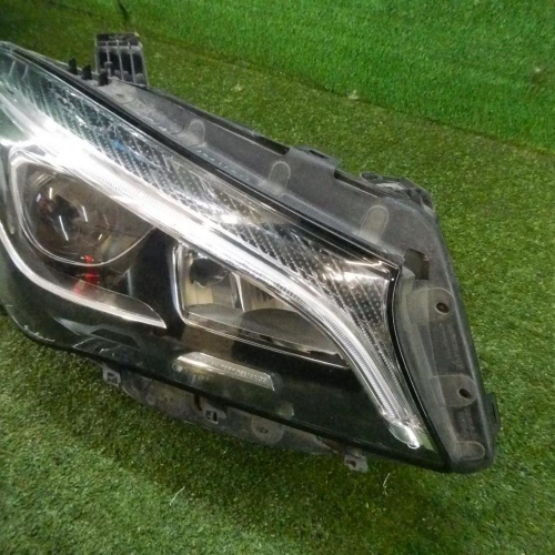 Фара правая Mercedes CLA C117 (2016-2019) LED