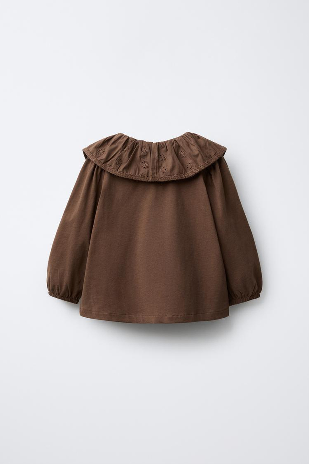 ZARA ФУТБОЛКА С ОТЛОЖНЫМ ВОРОТНИКОМ И ВЫШИВКОЙ, КОРИЧНЕВЫЙ