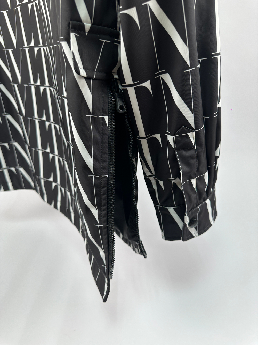 Куртка Valentino