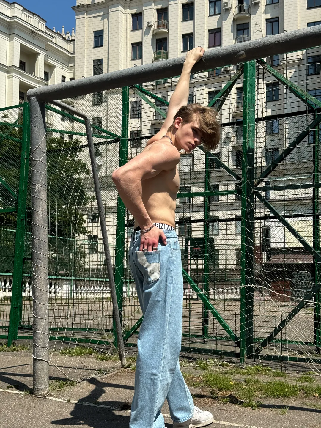 Голубые джинсы 