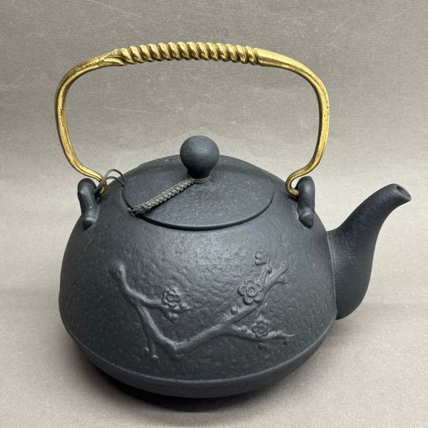 Чайник для кипятка, глина темная с цветком, 1,3л