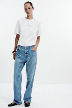 ZARA ФУТБОЛКА С ОБЪЕМНЫМИ ЦВЕТАМИ, БЕЛЫЙ