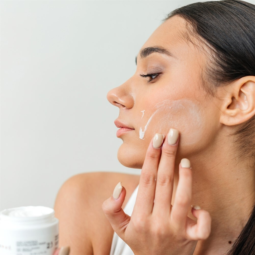 23 Be loved.Be smart Anti-age маска для лица 50мл ревитализирующая, с ботоксоподобным пептидом