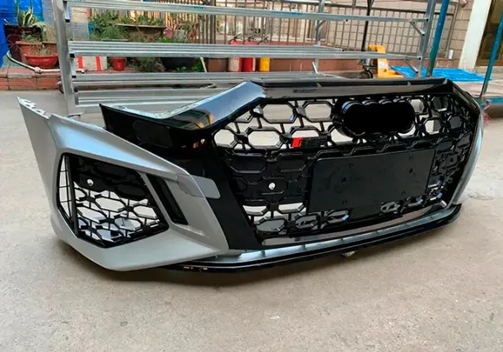 Передний бампер с решеткой радиатора для AUDI A3 8Y 2020 - 2021 в стиле RS3