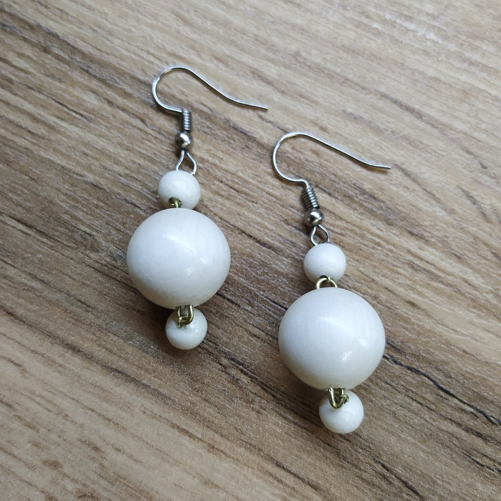 Серьги Снежок, дерево, цвет молочный, 15x30 мм 313580