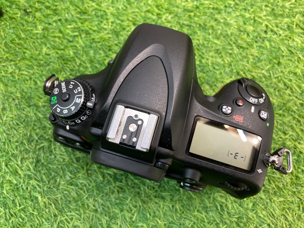 Nikon D610 14.000 кадров