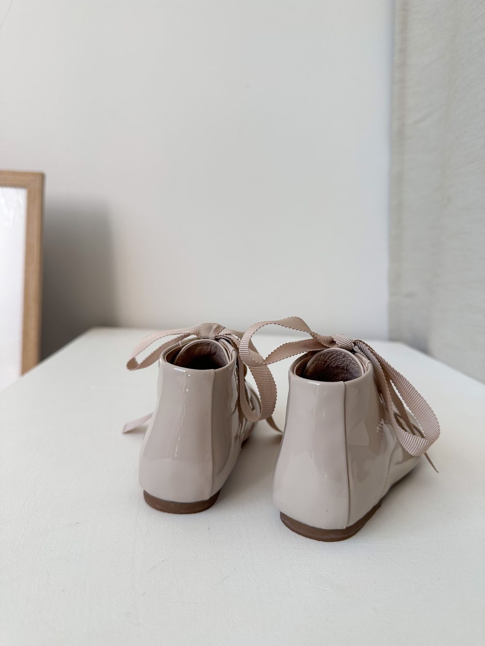 Новые ботинки Age of Innocence, 25