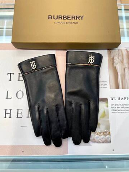 Перчатки Burberry