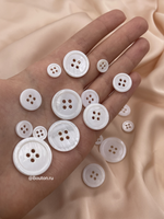 Пуговицы на 4 прокола белый перламутр