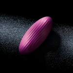 Фиолетовый клиторальный стимулятор в трусики с управлением через приложение Svakom Edeny App-controlled Clitoral Panty Vibrator STN01A