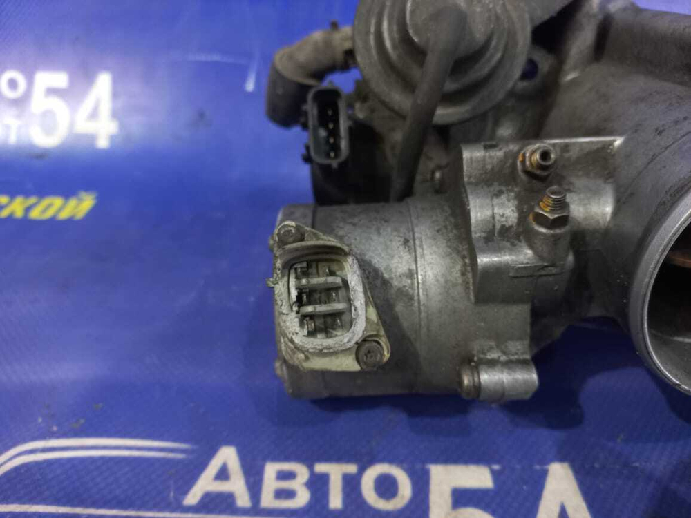 Дроссельная заслонка TOYOTA WINDOM 1993
