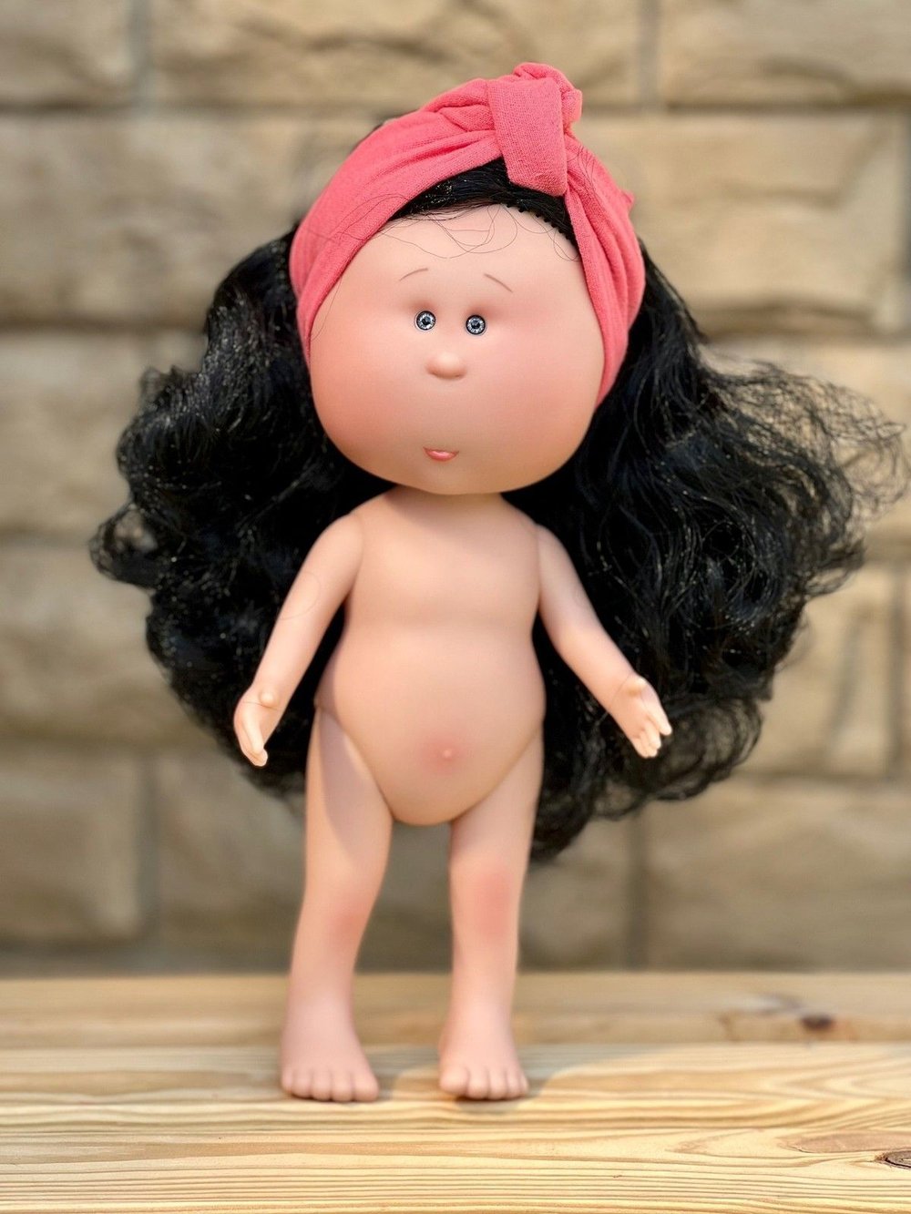 Кукла Nines виниловая 30см MIA CASE (1117)