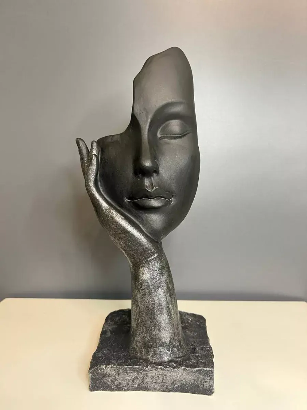 Кашпо -Ваза - Скульптура - Органайзер Мия 30см