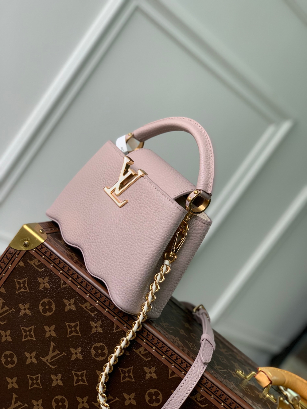 Louis Vuitton Capucines Mini