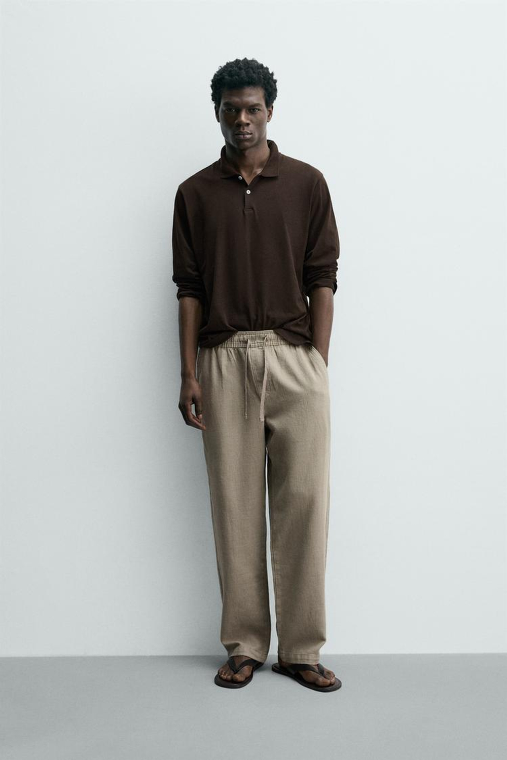 ZARA БРЮКИ RELAXED FIT С РЕЛЬЕФНОЙ СТРУКТУРОЙ, СЕРО-КОРИЧНЕВЫЙ