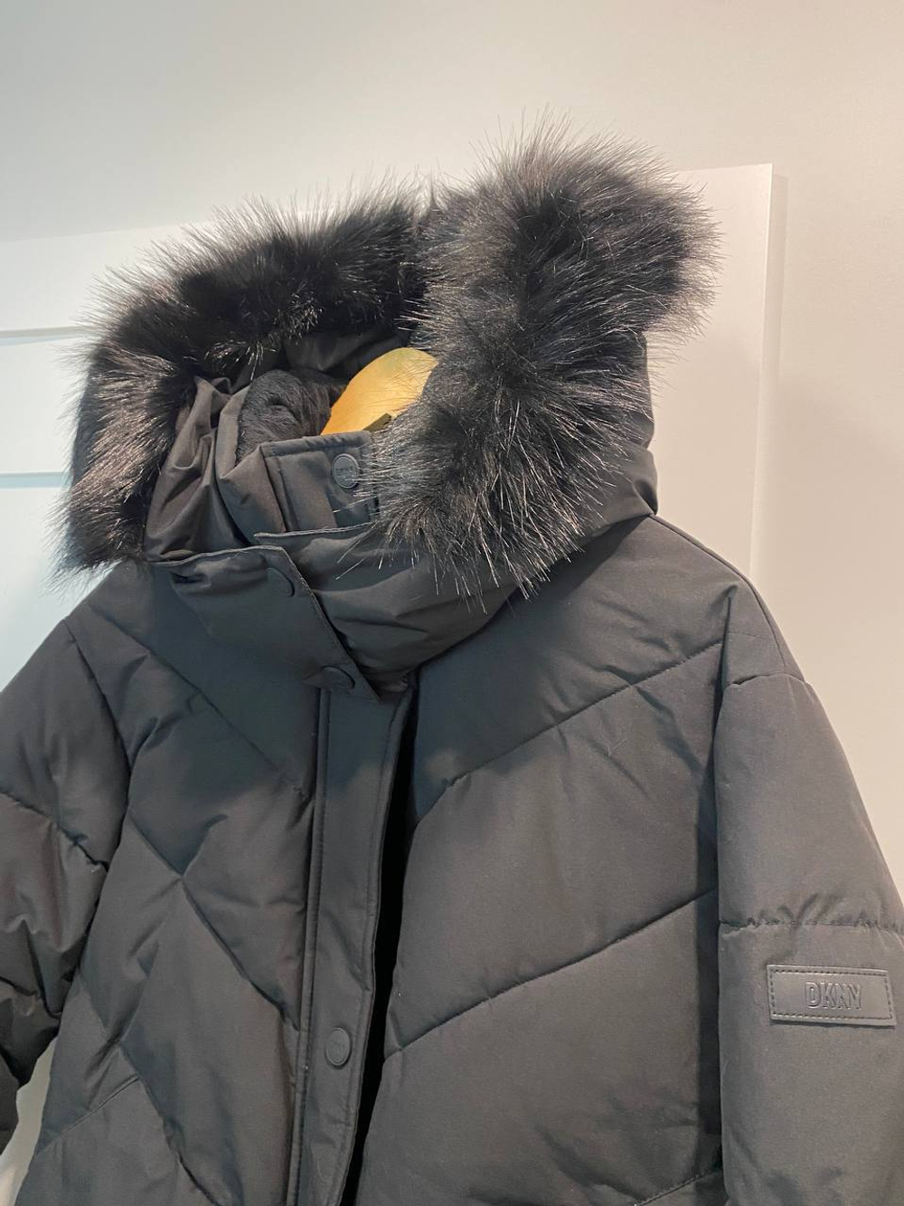 Пуховик DKNY
