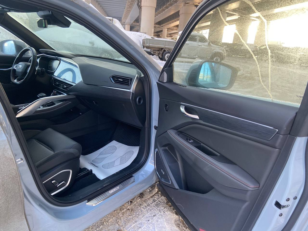 Geely Tugella Flagship 2.0T (238 hp) 8AT 4WD