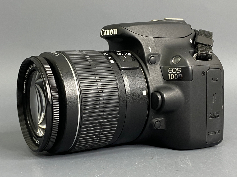 Canon 100D Kit 18-55mm 6600 кадров