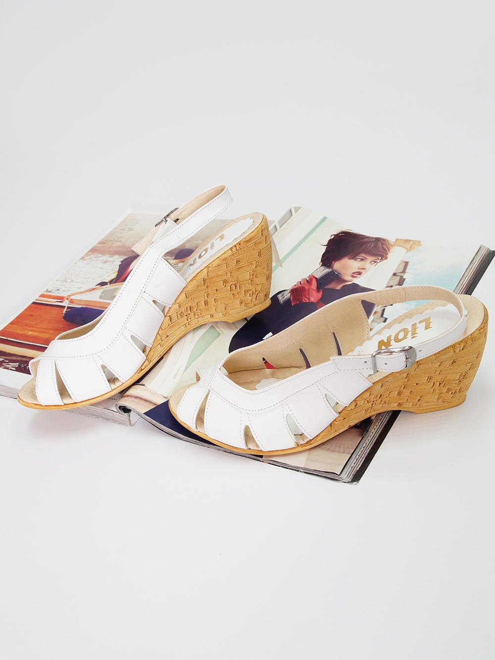 Босоножки женские LION SHOES 02